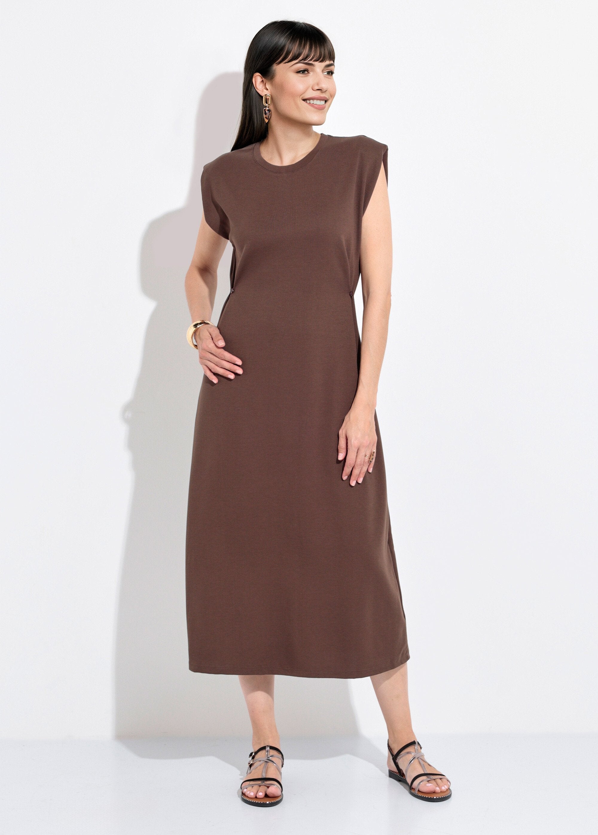 Robe_T-shirt_longue_unie_col_rond_Marron_FA1_slim