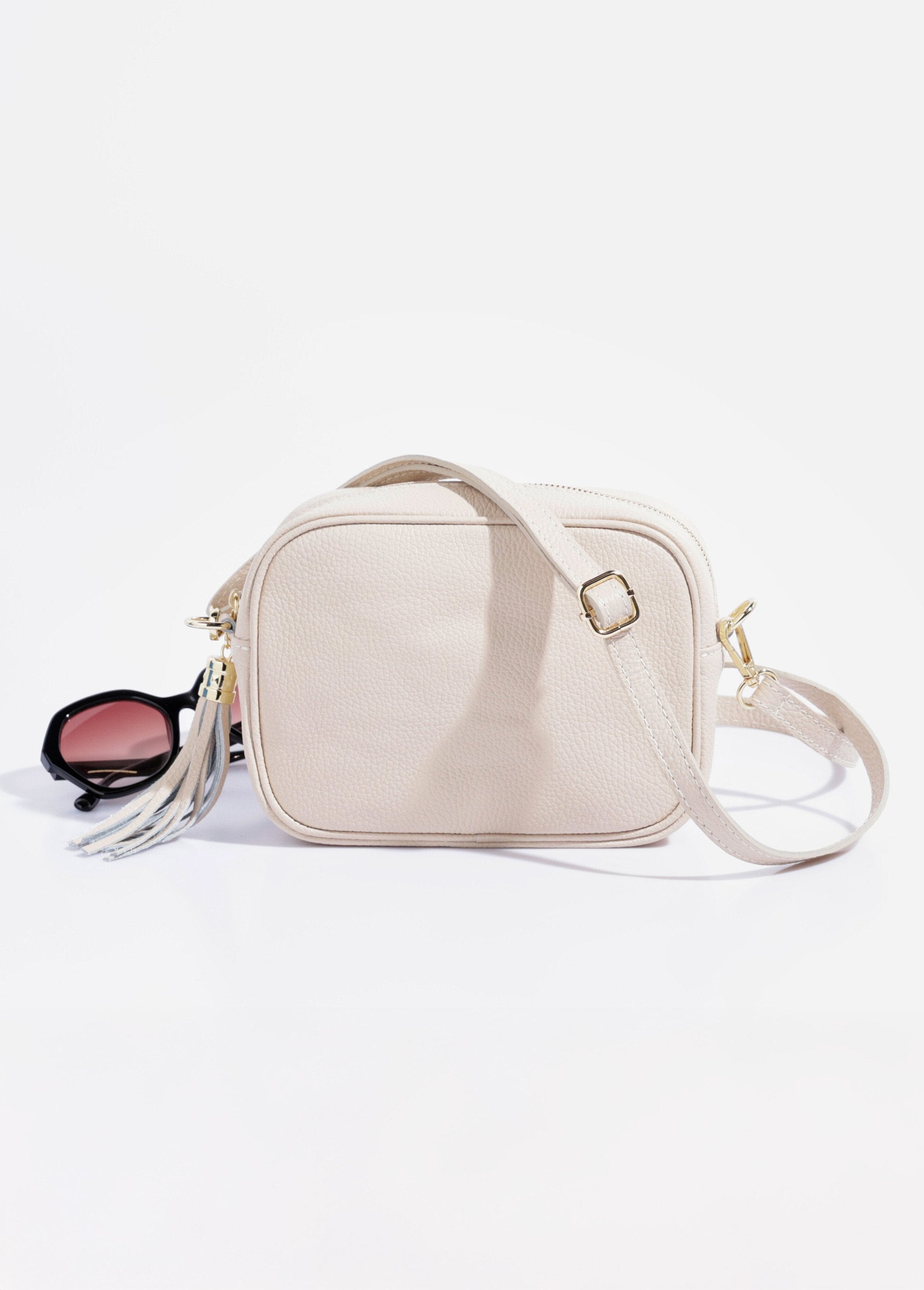 Bolso_de_piel_con_cremallera_y_bandolera_extraíble._Beige_FA1_slim