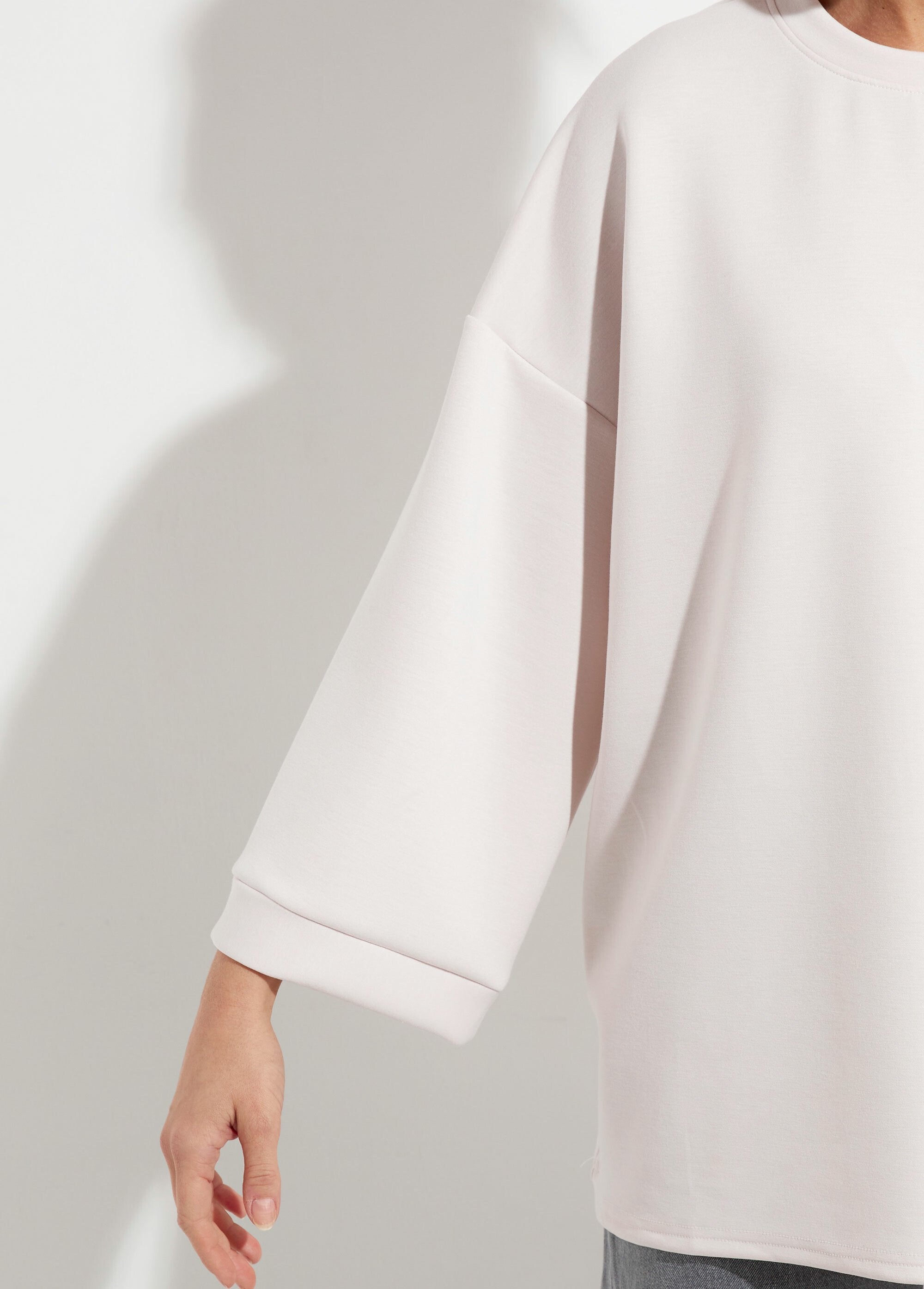 Sudadera_de_cuello_redondo_ancho,_mangas_3/4_Blanco_DE1_slim