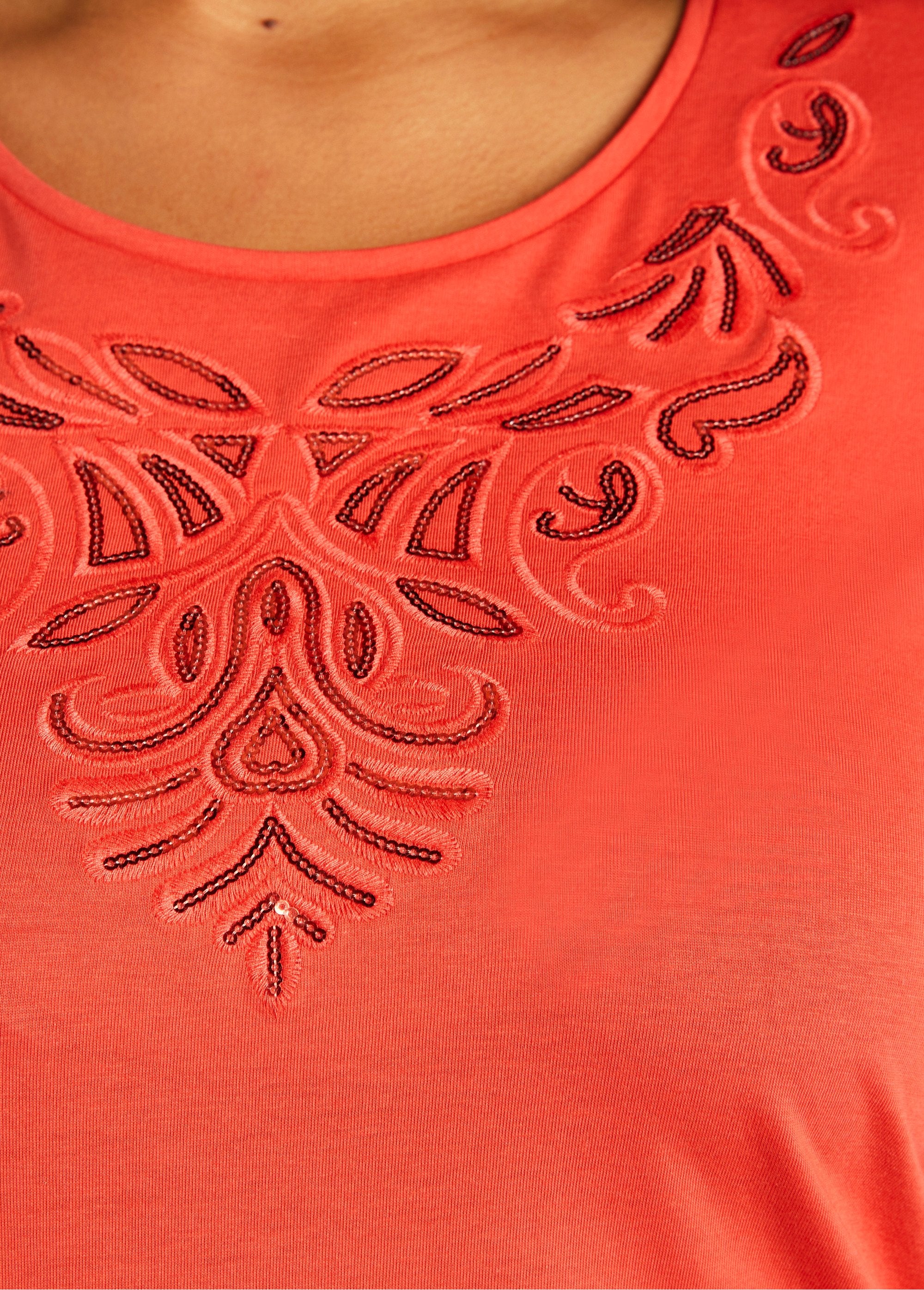 Camiseta_corta_bordada_manga_3/4_naranja_DE2_curvy