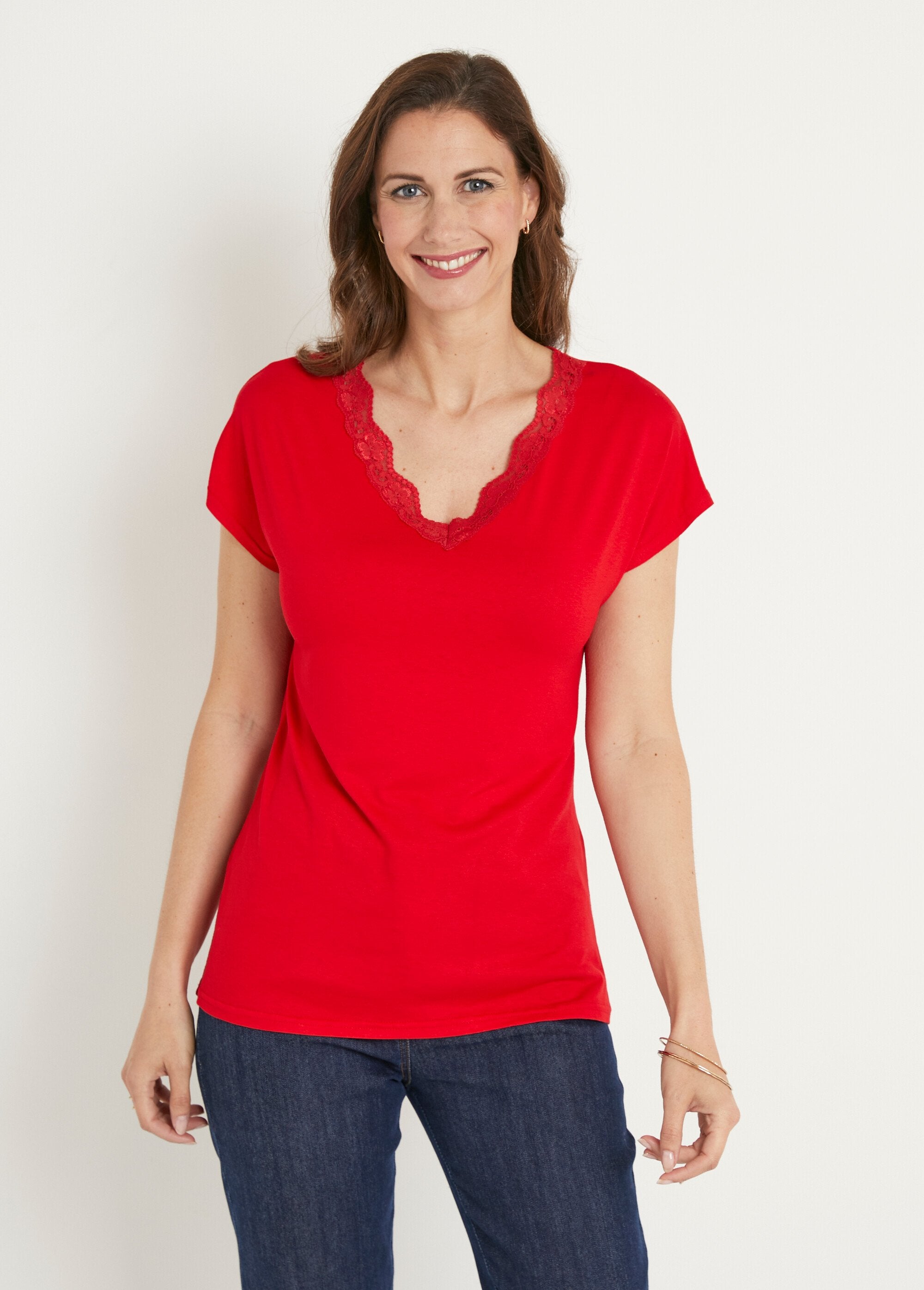 Camiseta_corta_de_encaje_elástico_Rouge_FA1_slim