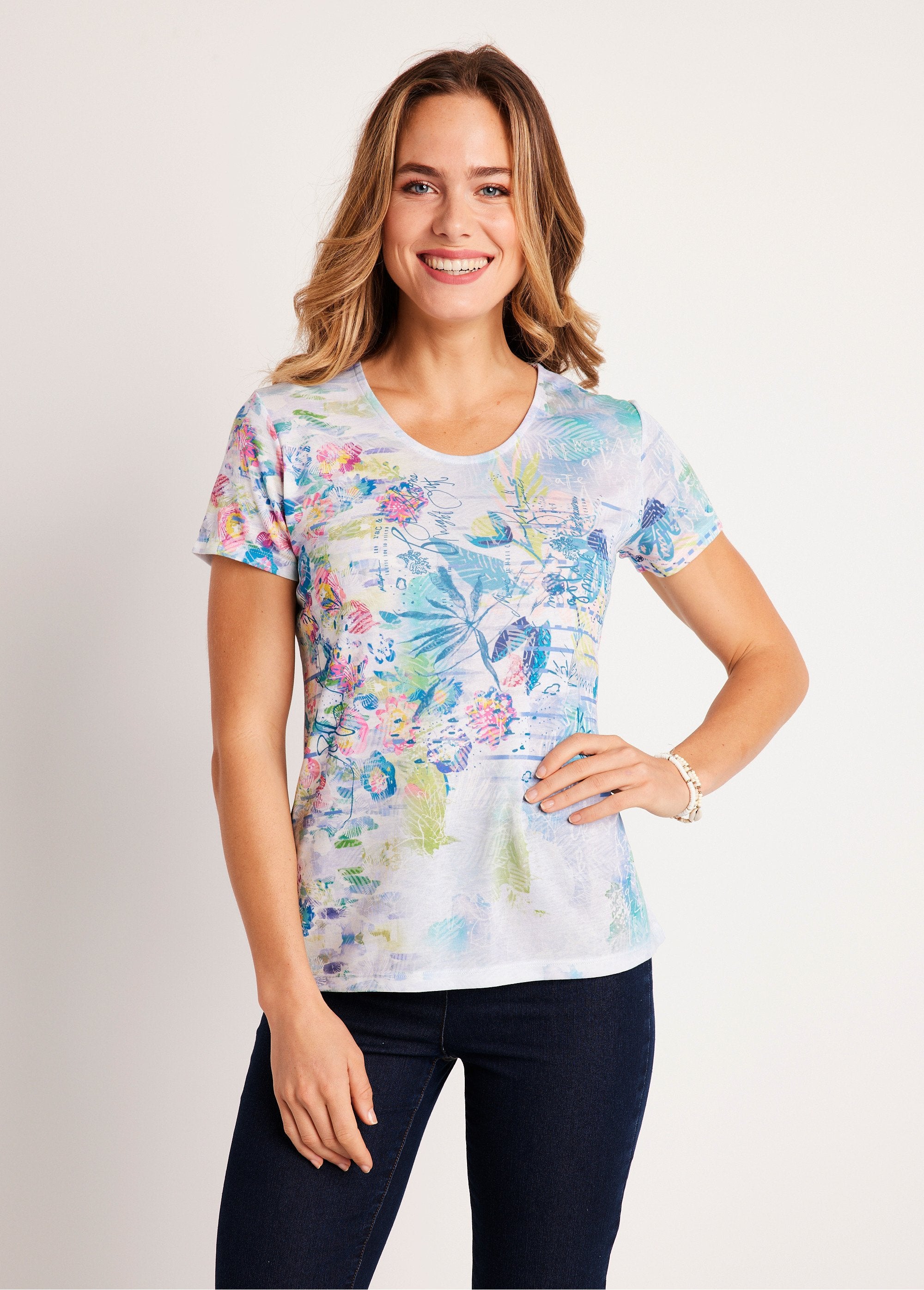 Camiseta_corta_con_gráfico_floral_Multicolor_FA1_slim