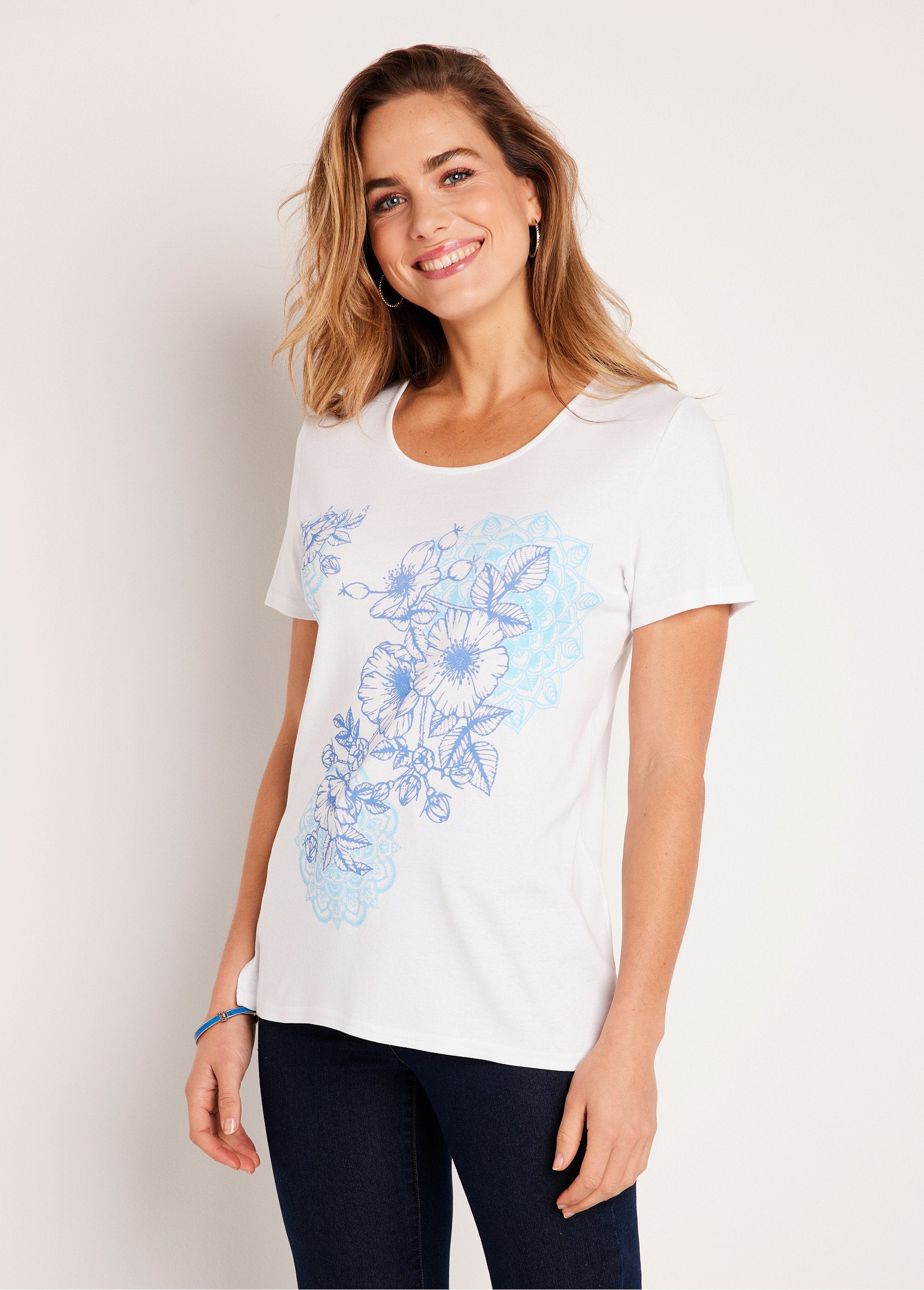 Camiseta_larga_estampada_Blanco,_Blanca_FA1_slim