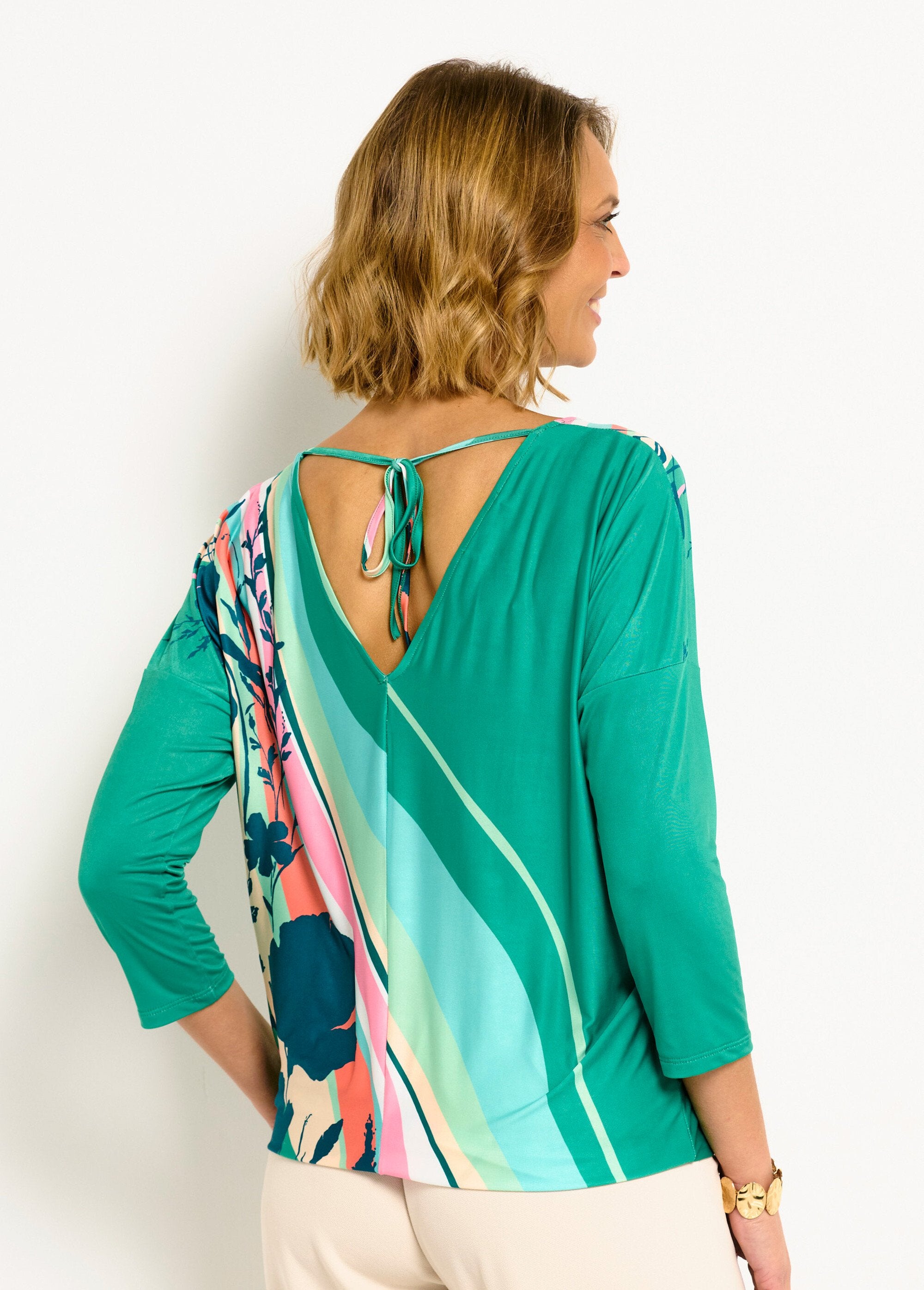Camiseta_blusa_estampada_de_manga_3/4_verde_y_rosa_DO1_slim