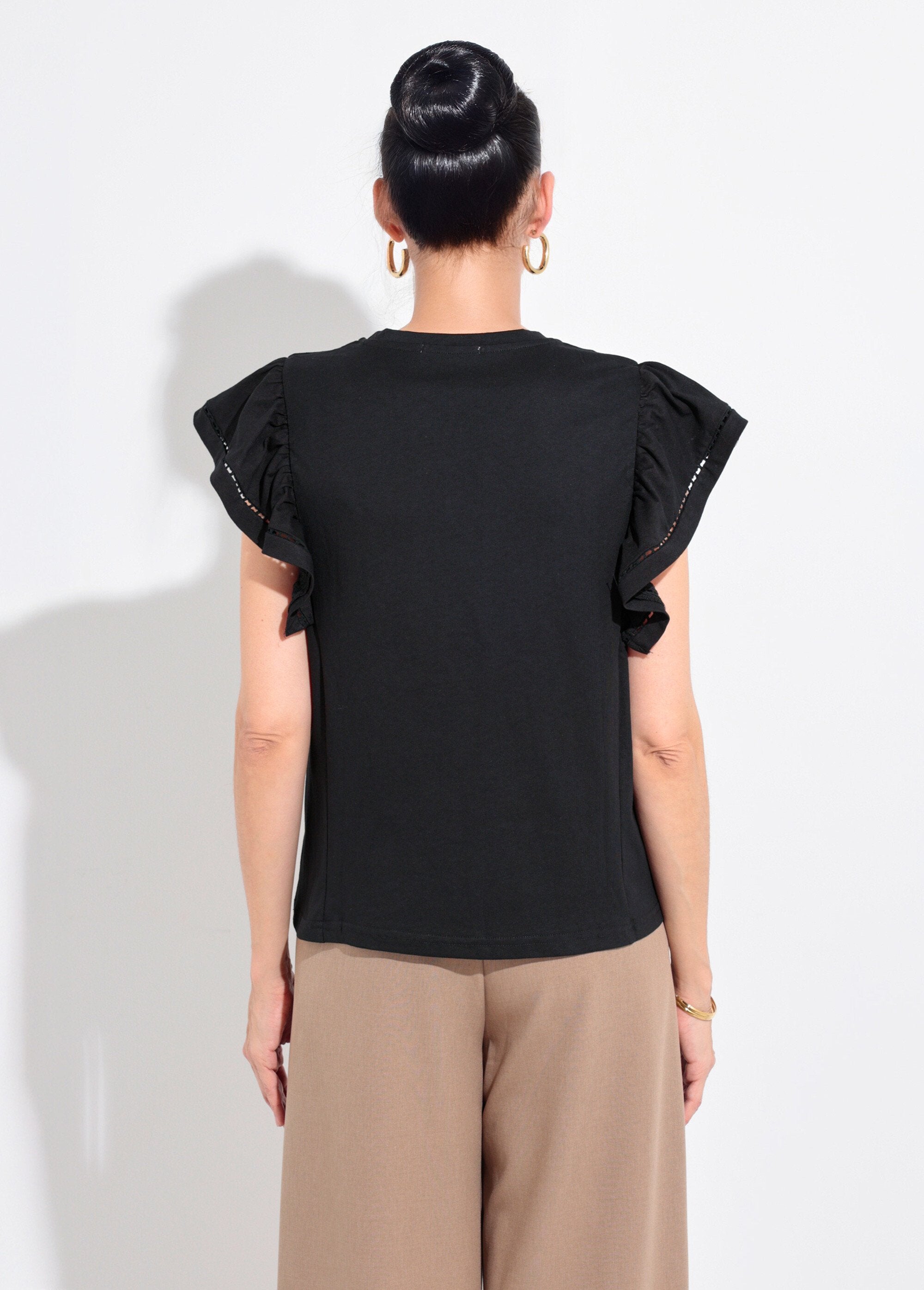 T-shirt_manches_courtes_volantées_ajourées_Noir_DO1_slim