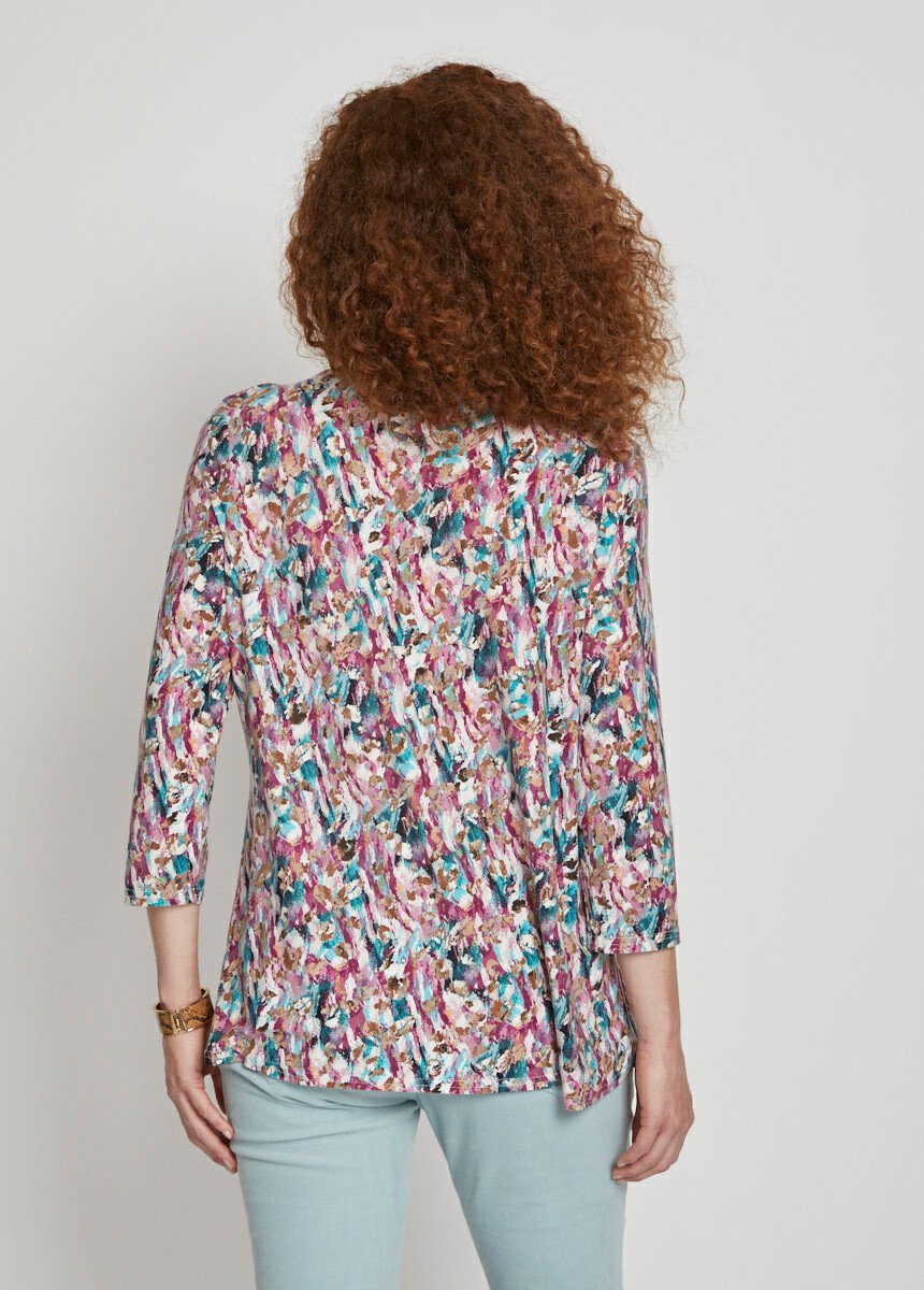 Camiseta_estampada_con_cuello_en_V_y_manga_3/4_Grosella_negra_y_esmeralda_DO1_slim