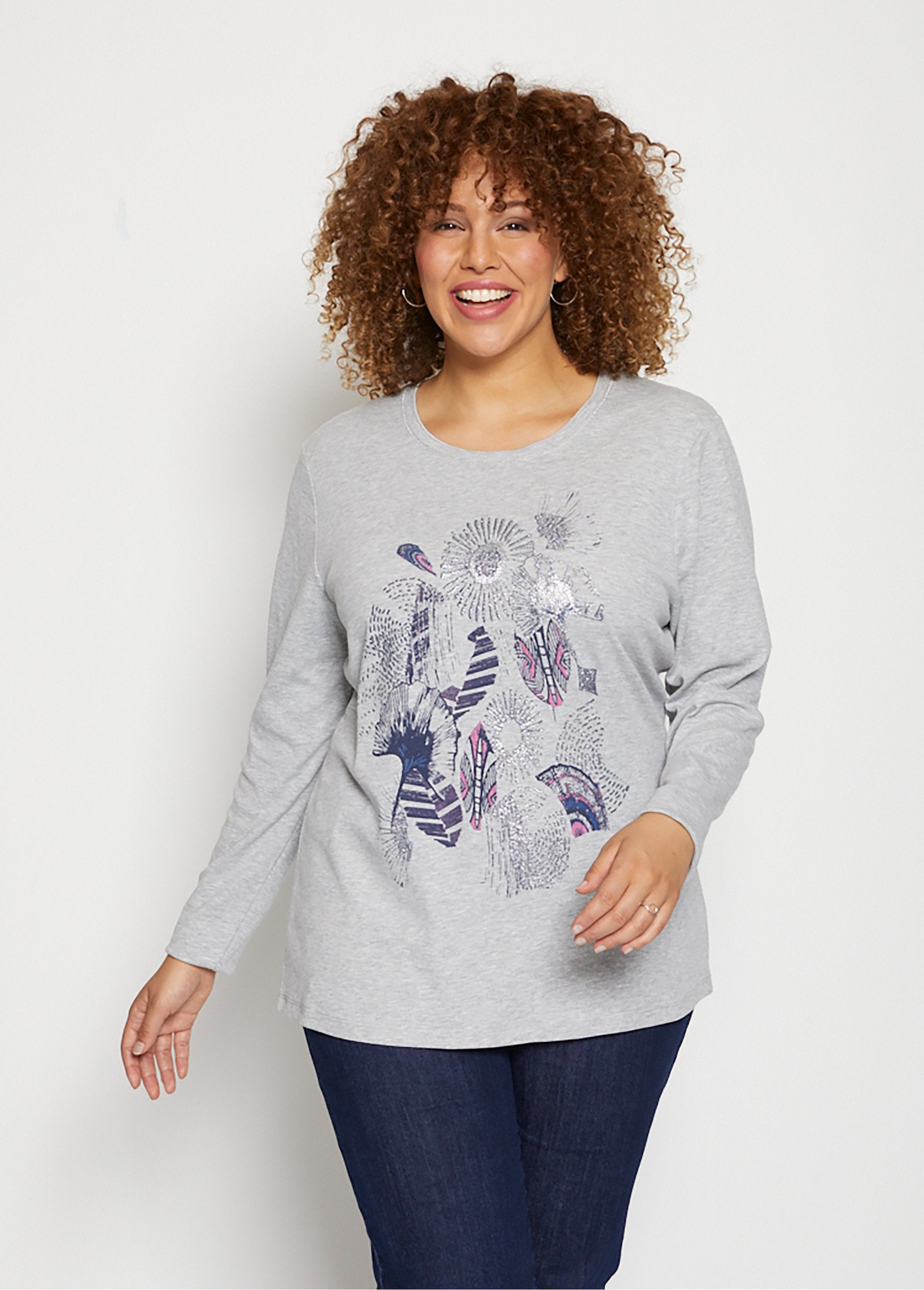 Camiseta_serigrafiada_con_purpurina_fantasía_Gris_FA1_curvy