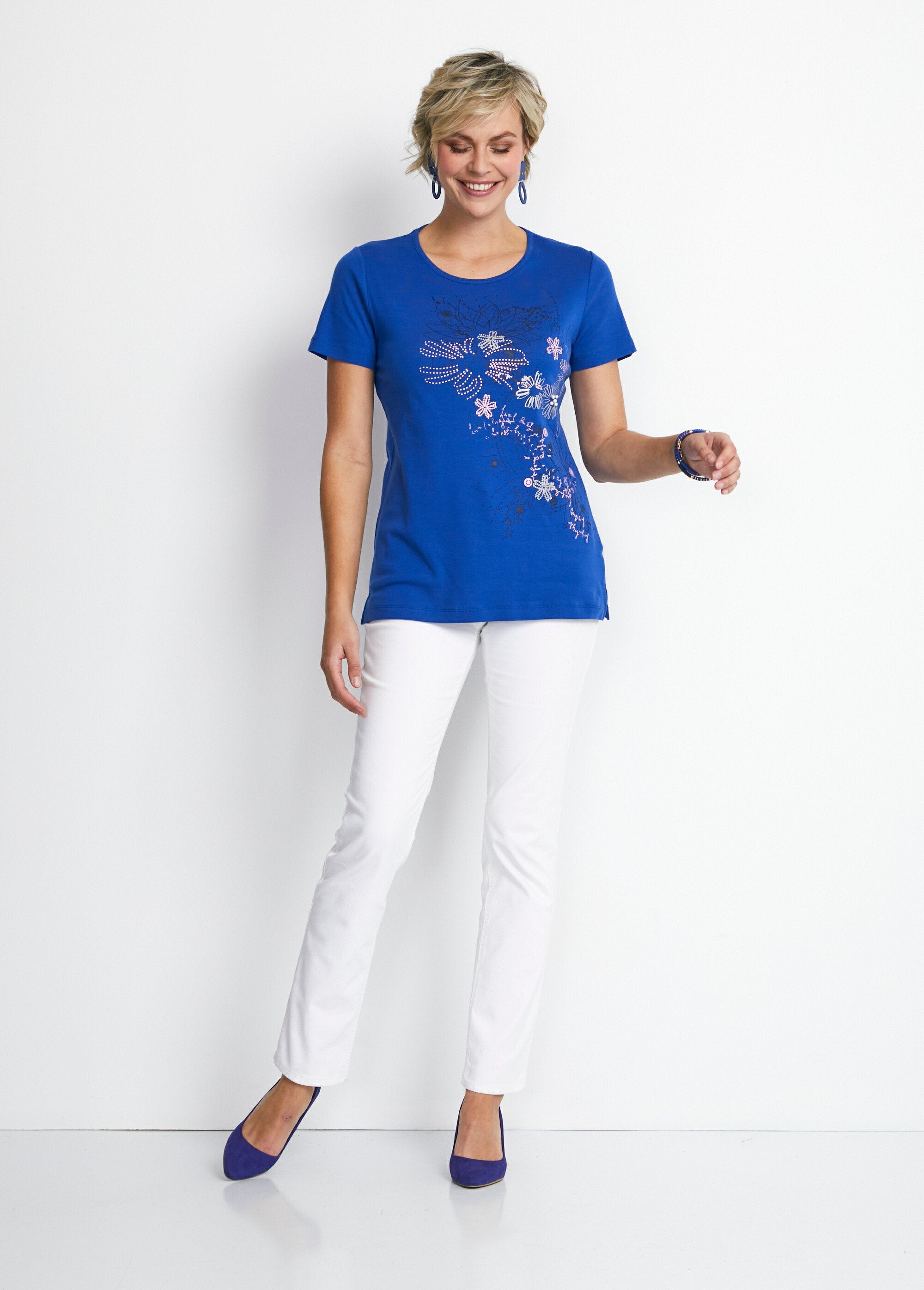 Camiseta_larga_de_estampado_floral_con_aberturas_laterales_Azul_SF1_slim