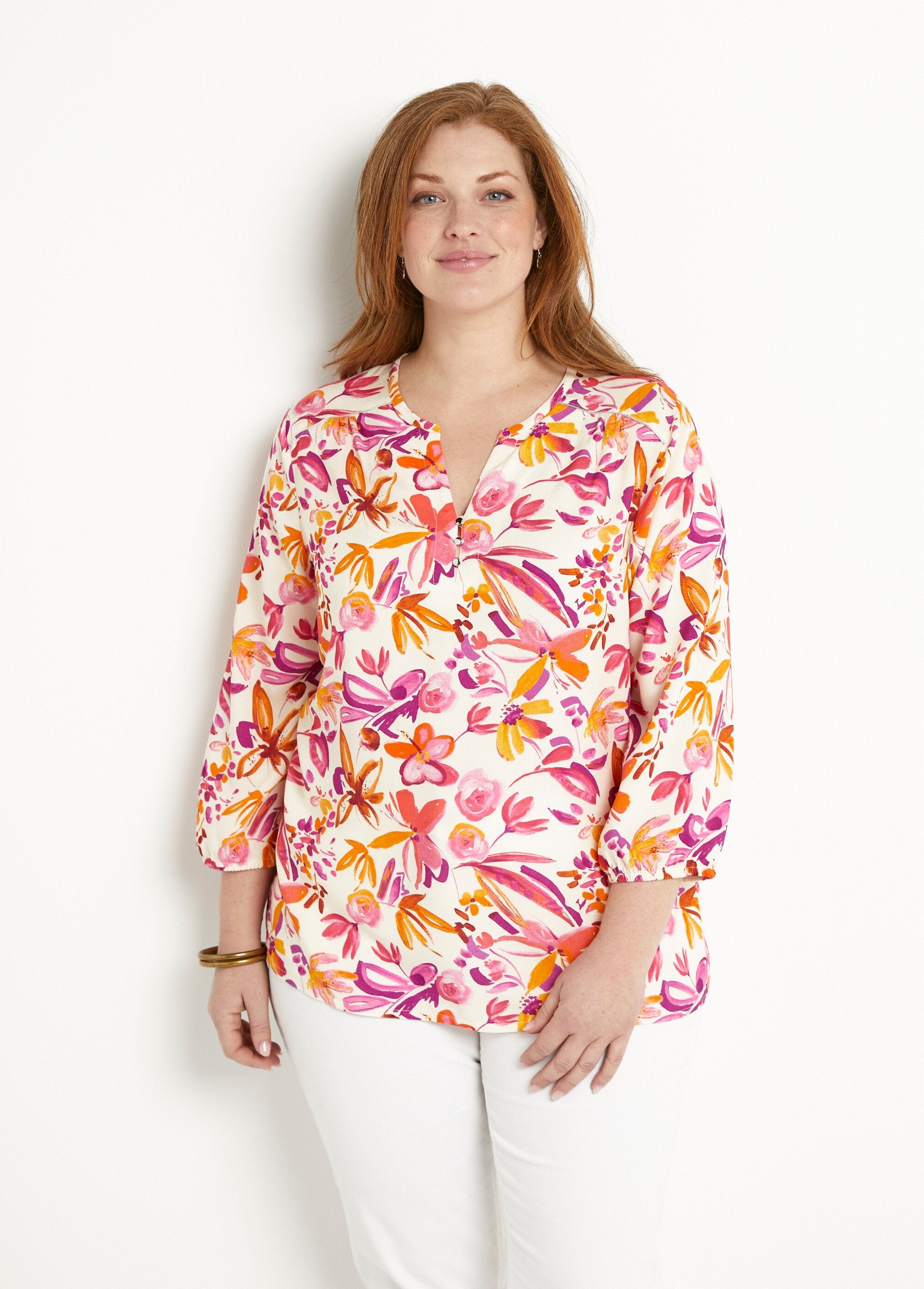 Túnica_floral_larga_y_suelta_con_mangas_3/4_naranja_y_rosa_FA1_curvy