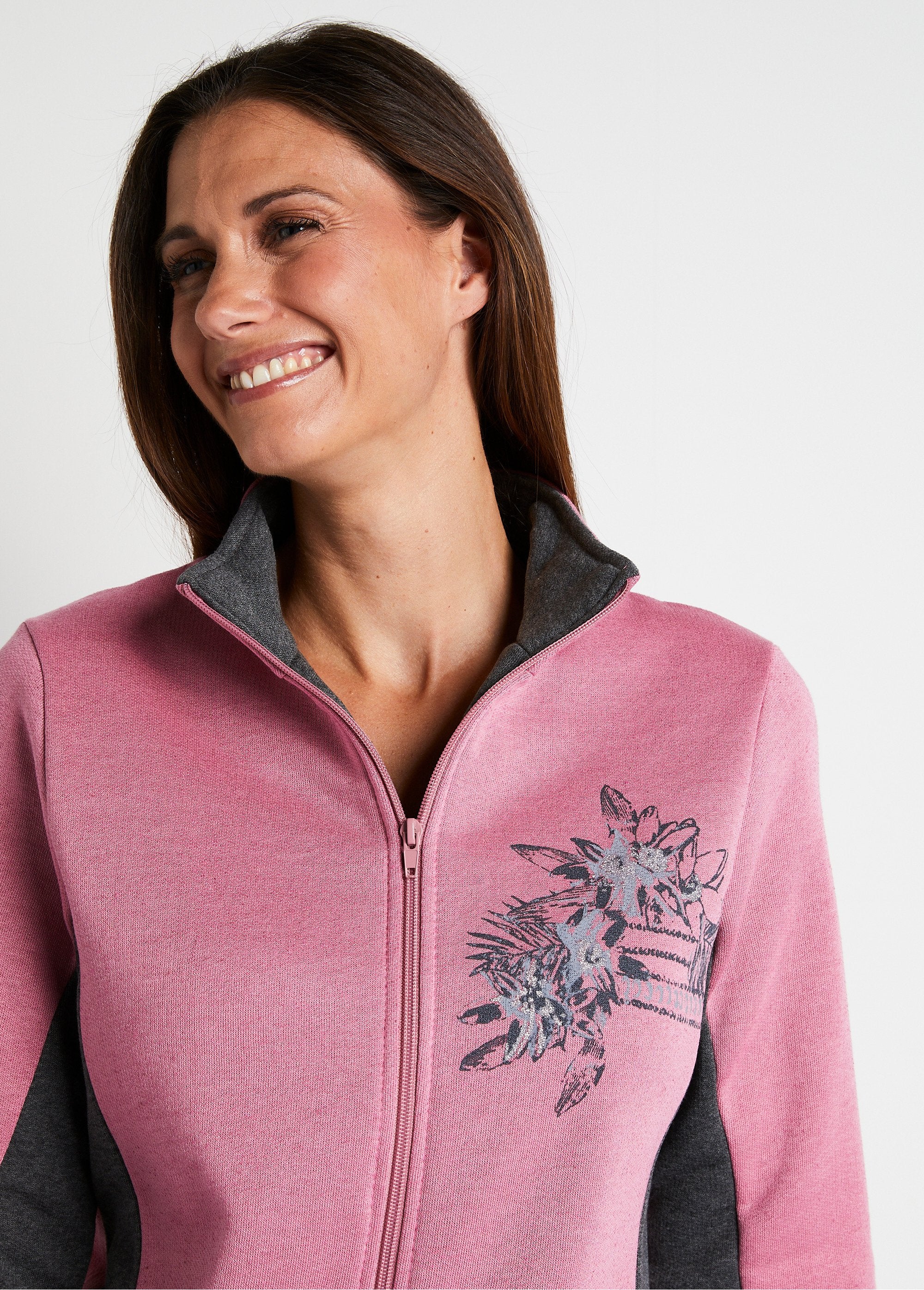 Chaqueta_jogging_polar_con_purpurina_y_cremallera_rosa_y_gris_DE1_slim